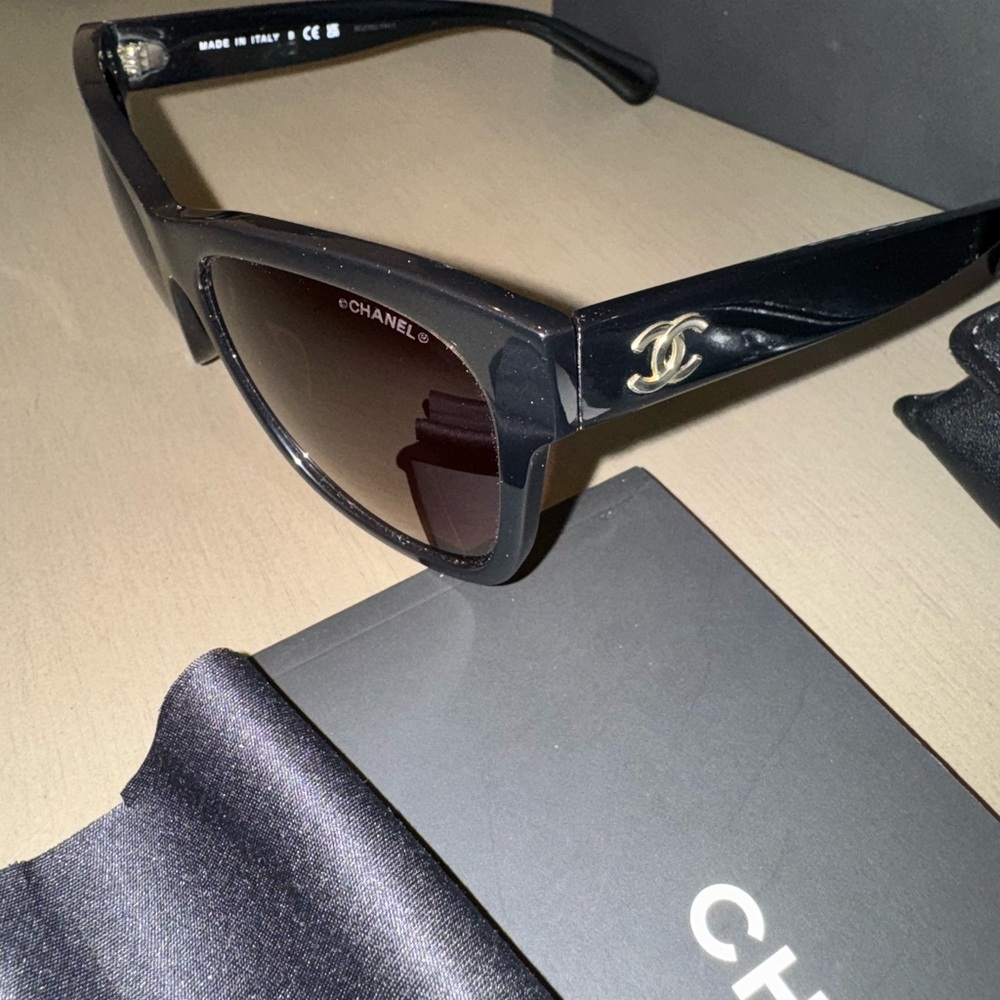 Authentic Chanel Black Sunglasses NWOT - Picture 4 of 7